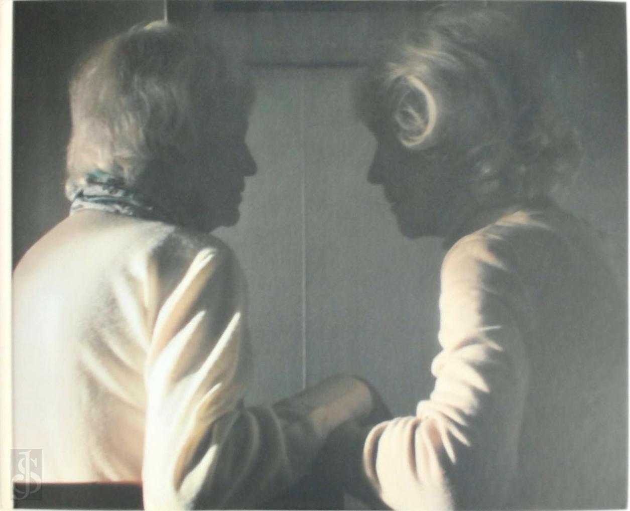 Martina Hoogland Ivanow 277415, Michael Mack [Ed.] - Far Too Close