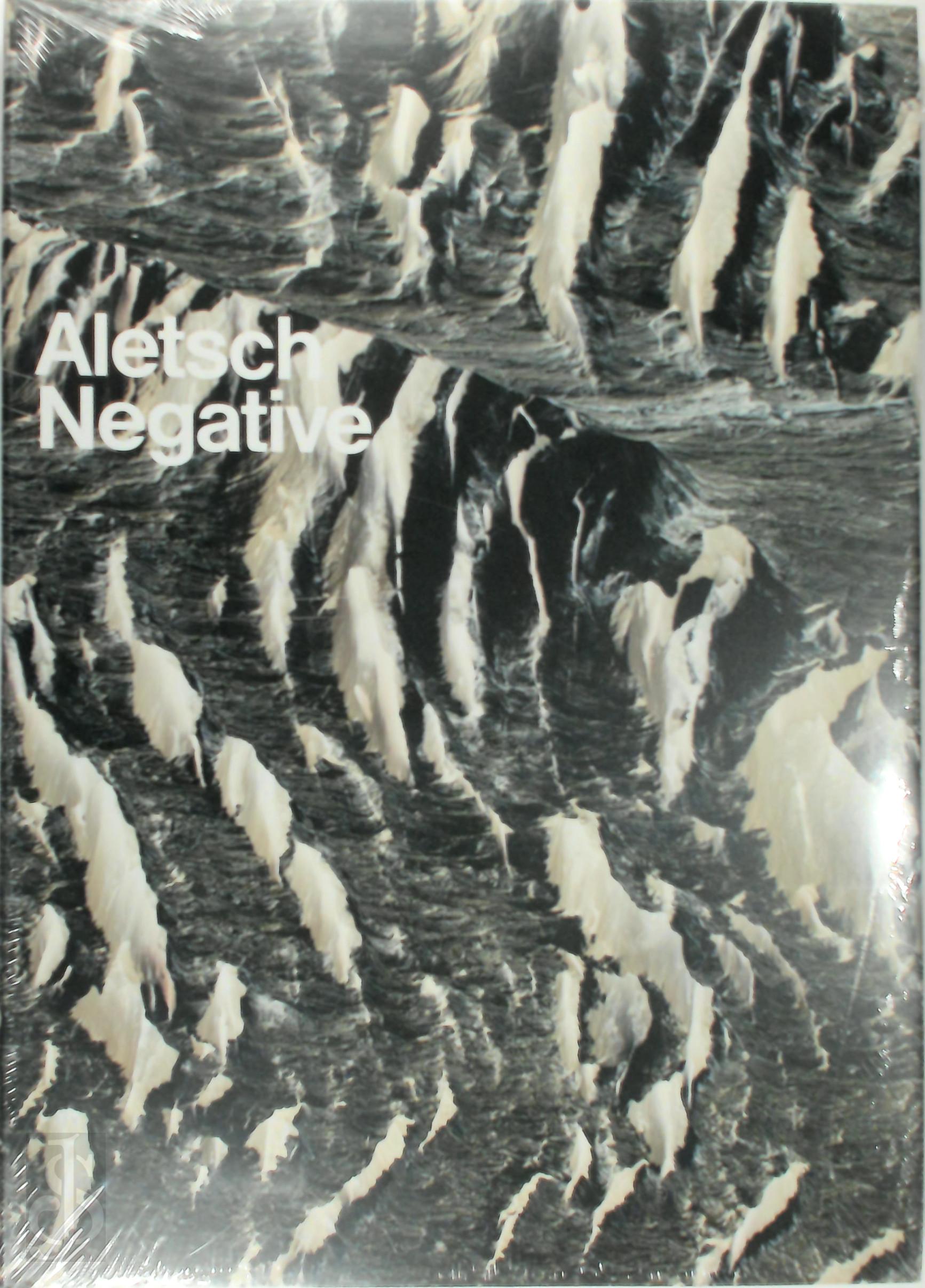 Laurence Bonvin 25175, Delphine Bedel , Julia Taramarcaz - Aletsch Negative