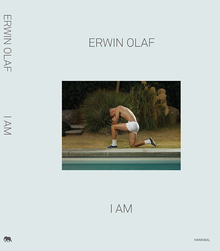 Erwin Olaf 78792, Mattie Boom 57797, Francis Hodgson 160740, W.M. Hunt , Lesley A. Martin , Laura Stamps 91013 - I am