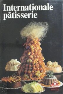 Internationale pâtisserie - Walter Bickel, W. de Jong [Bew.], J. Leyen [Bew.], L.M.A. van Pareren-Bles (ISBN 9789021014630)