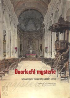 Doorleefd mysterie - Martine Pieteraerens, Livia Snauwaert (ISBN 9789074311564)