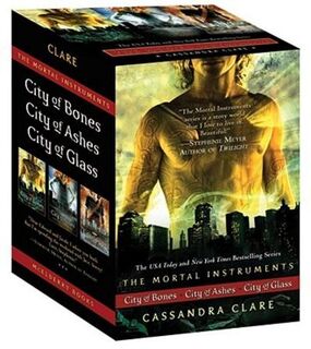 The Mortal Instruments Trilogy. Boxed Set - Cassandra Clare (ISBN 9781442409521)
