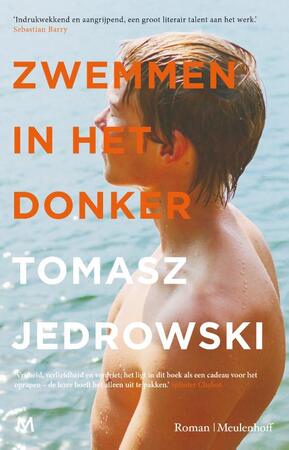 Zwemmen in het donker - Tomasz Jedrowski Zwemmen in het donker - Tomasz Jedrowski