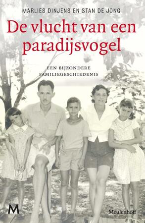 Vlucht van een paradijsvogel - Marlies Dinjens, Stan de Jong Vlucht van een paradijsvogel - Marlies Dinjens, Stan de Jong