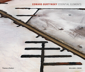 Edward burtynsky : essential elements - William A. Ewing