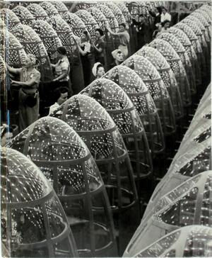 World War II - The Home Front: U.S.A. - Ronald H. Bailey