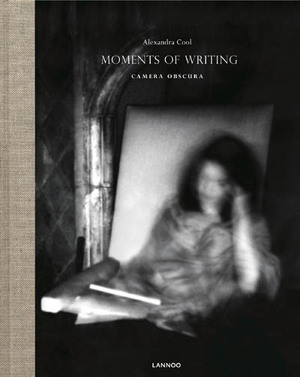 Moments of writing - Alexandra Cool, Erik De Smedt Moments of writing - Alexandra Cool, Erik De Smedt