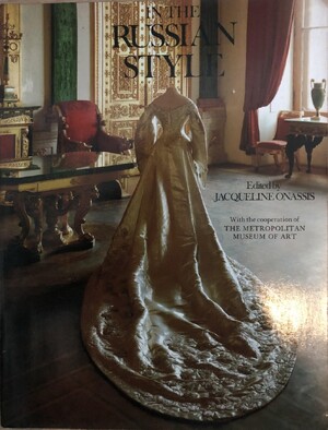 In the Russian style - Jacqueline Onassis [Ed.], Audrey Kennett [Introd.], Bryan Holme