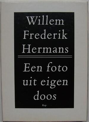 Een foto uit eigen doos - Willem Frederik Hermans Een foto uit eigen doos - Willem Frederik Hermans