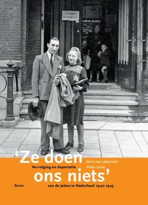 Ze doen ons niets - Carry van Lakerveld Ze doen ons niets - Carry van Lakerveld