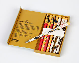 Teneues - 8-Pen Set: Pez Dispenser Jean-Michel Basquiat, 8 Ballpoint Pens, Unique Paper Wrapped Barrel, Soft Touch, Sleek Case: Set of 8 Ball Point Pe - Teneues (ISBN 9781623259044)