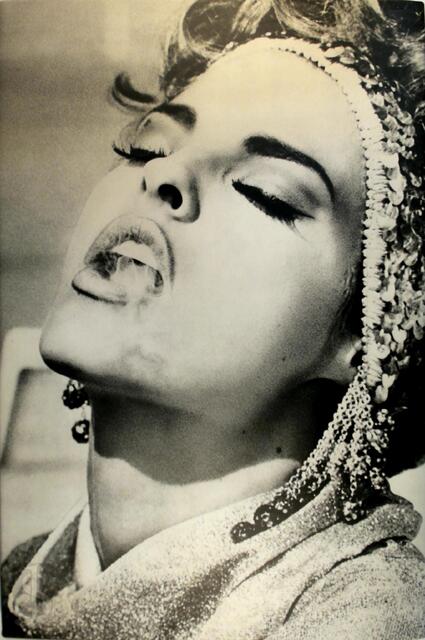 Snaps - Ellen Von Unwerth, Ingrid Sischy Snaps - Ellen Von Unwerth, Ingrid Sischy